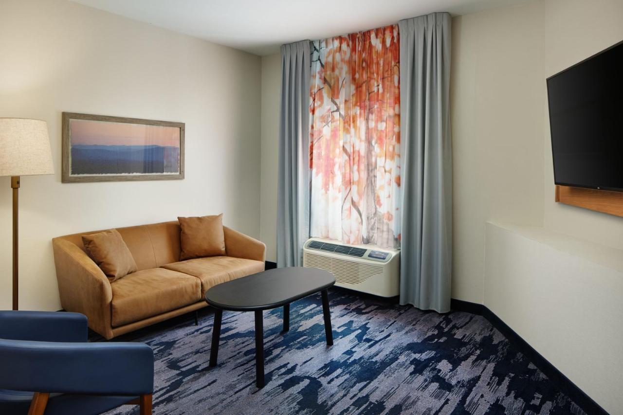 Fairfield Inn & Suites Worcester אובורן מראה חיצוני תמונה