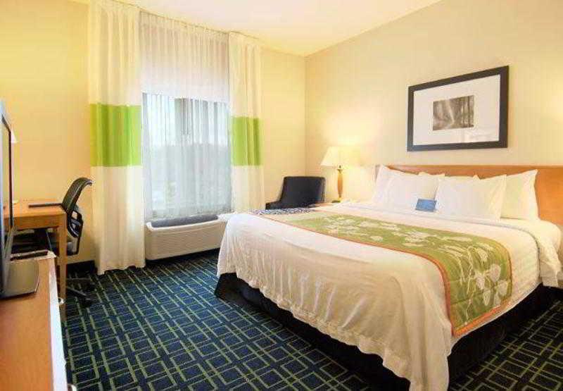 Fairfield Inn & Suites Worcester אובורן מראה חיצוני תמונה