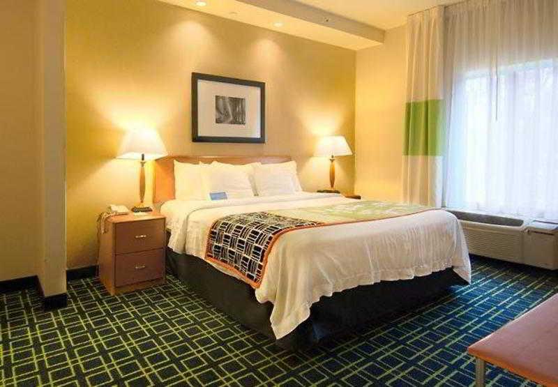 Fairfield Inn & Suites Worcester אובורן מראה חיצוני תמונה